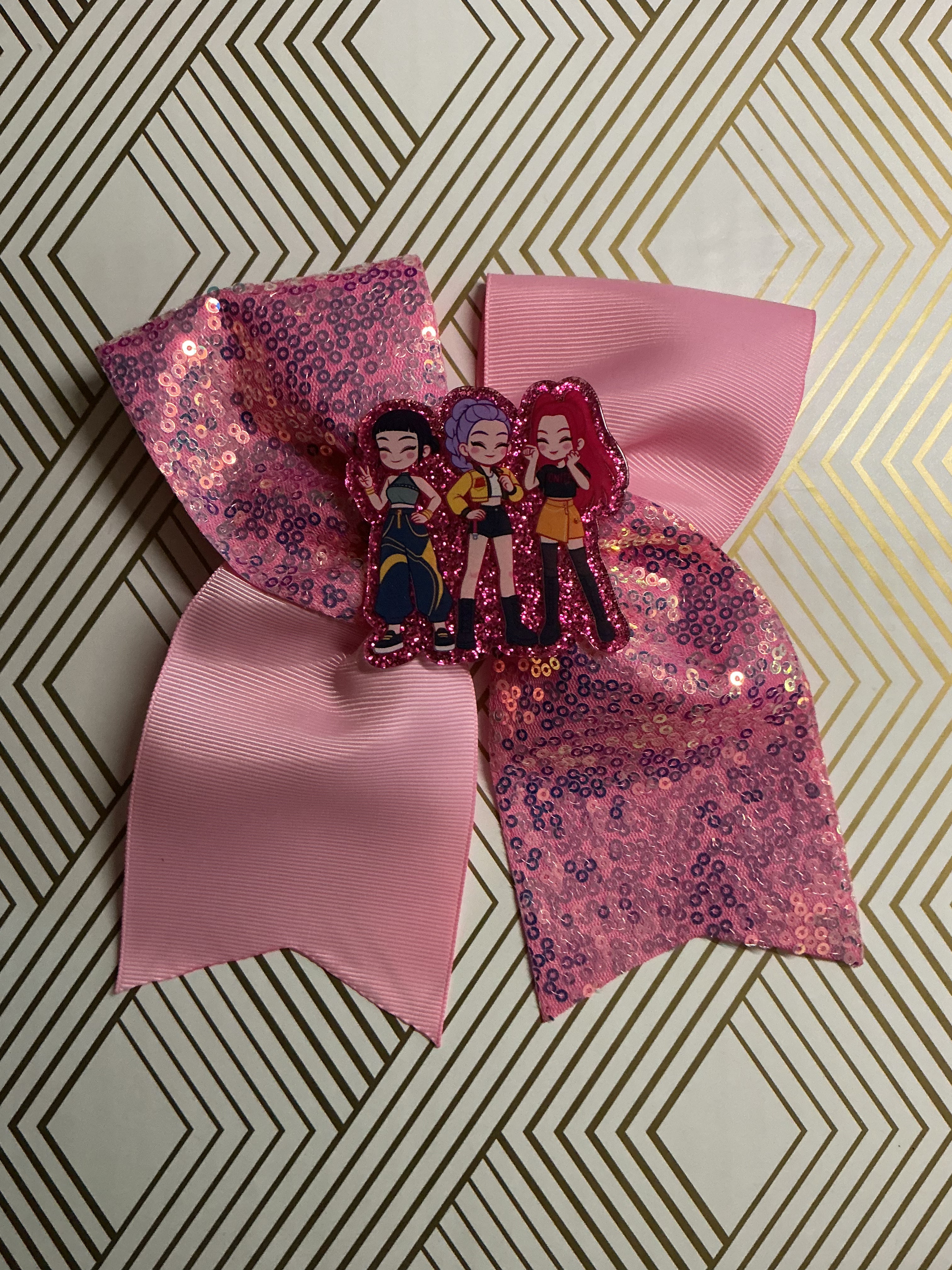 Huntrix cheer bow